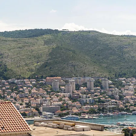 Bed & Breakfast Burum - With Beautiful View 2