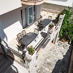 Burum - With Beautiful View 2 Bed and Breakfast Ντουμπρόβνικ