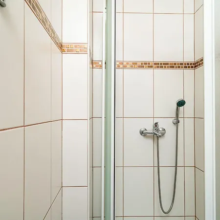 ベッド・アンド・ブレックファスト Burum - With Beautiful View 2 3*