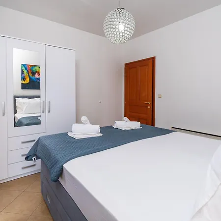 Burum - With Beautiful View 2 ベッド・アンド・ブレックファスト ドゥブロブニク