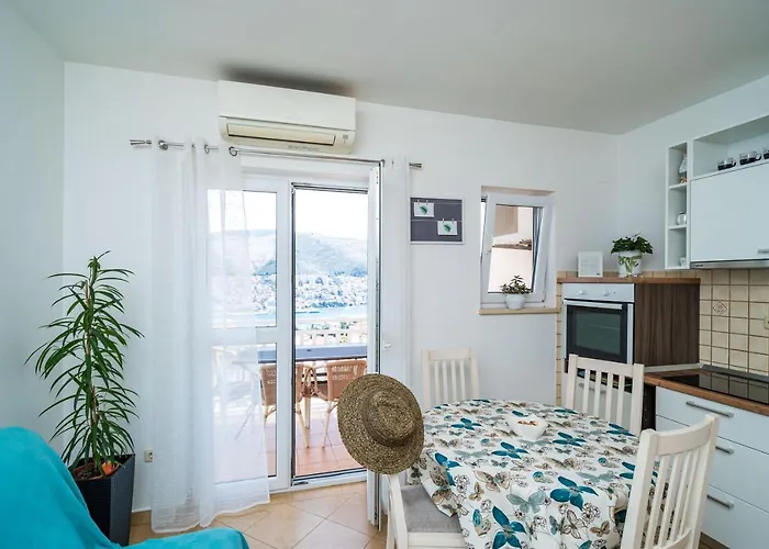 Bed & Breakfast Burum - With Beautiful View 2