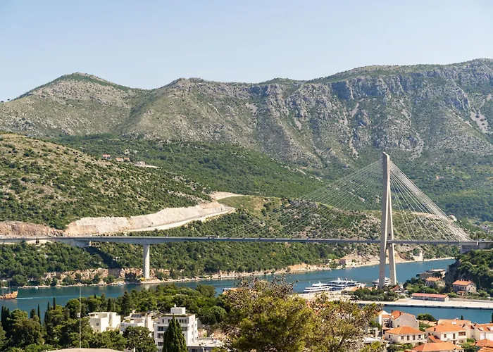 Burum - With Beautiful View 2 Bed & Breakfast